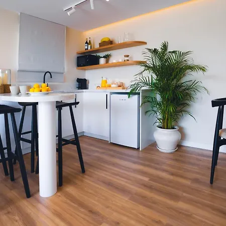 Sanders Seaview Apartment