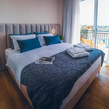 Sanders Seaview Apartman *