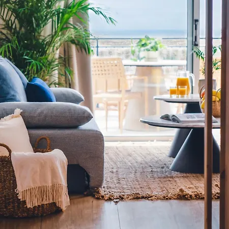 Sanders Seaview Apartment