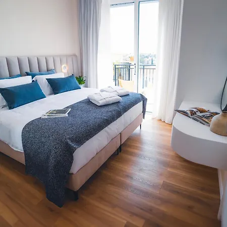 Sanders Seaview Apartment *