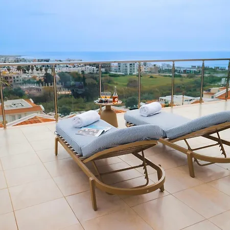 Sanders Seaview Apartment *